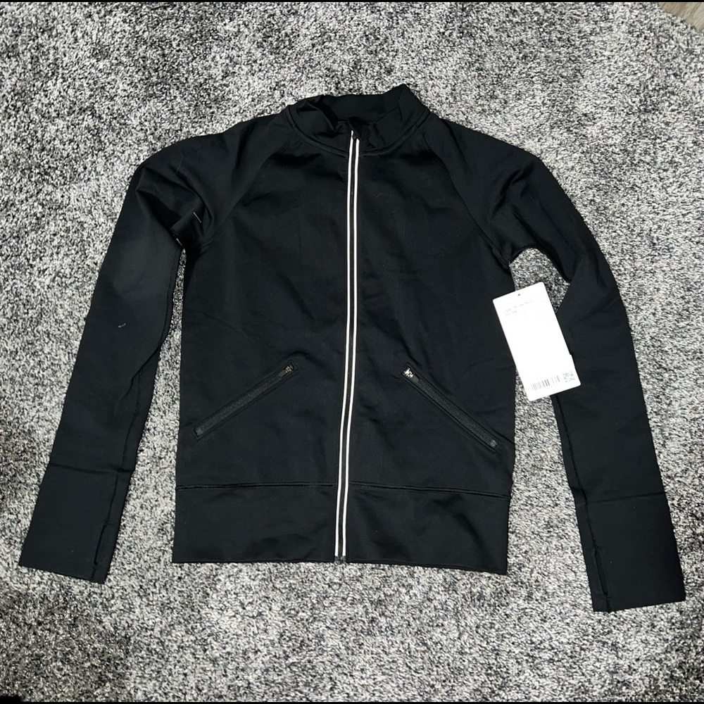 NWT Lululemon Open Stride Run Bomber